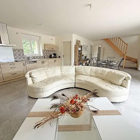 펜션 Maison En Pierre Avec Piscine Privee - 6 Pers. - Fr-1-824-29
