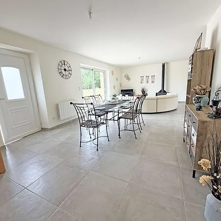 펜션 Maison En Pierre Avec Piscine Privee - 6 Pers. - Fr-1-824-29
